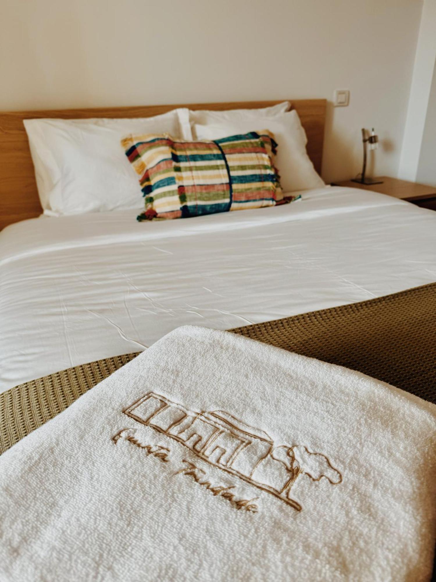 Quinta Trindade Bed & Breakfast อาโรว์กา ภายนอก รูปภาพ
